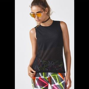 Fabletics crop mixed mesh top! 🖤✨